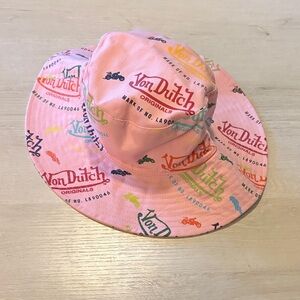 NWT Von Dutch Multicolor Logo Pink Bucket Hat